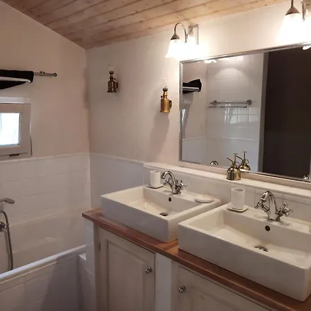 La Foret Des Trois Hiboux - Le Clos Napoleon Bed & Breakfast